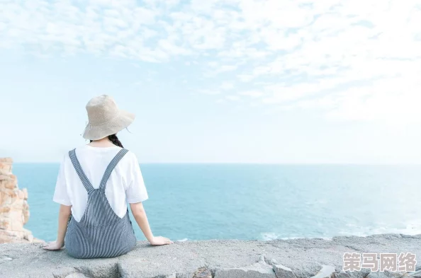 hjacdf海角：探寻这片神秘海域的自然奇观与人文故事，感受独特的风土人情和壮丽的海洋景色